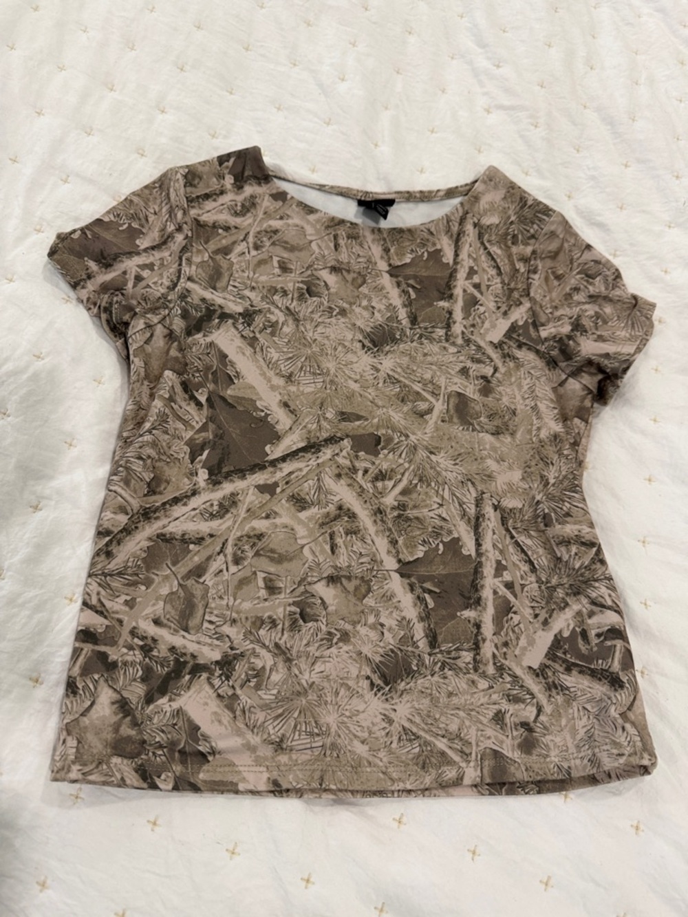 art class Short Sleeve Botanical Print Tee in Taupe and Brown